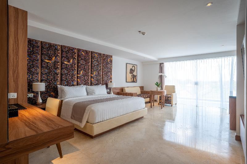 Hotel The Capital 4*